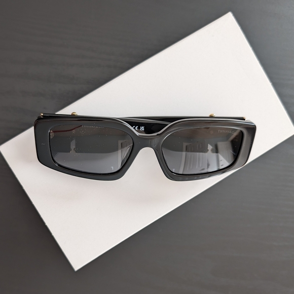 TIFFANY & CO T408U Sunglasses - Picture 1 of 6